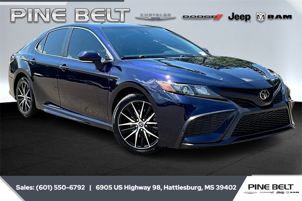 Used 2022 Toyota Camry SE
