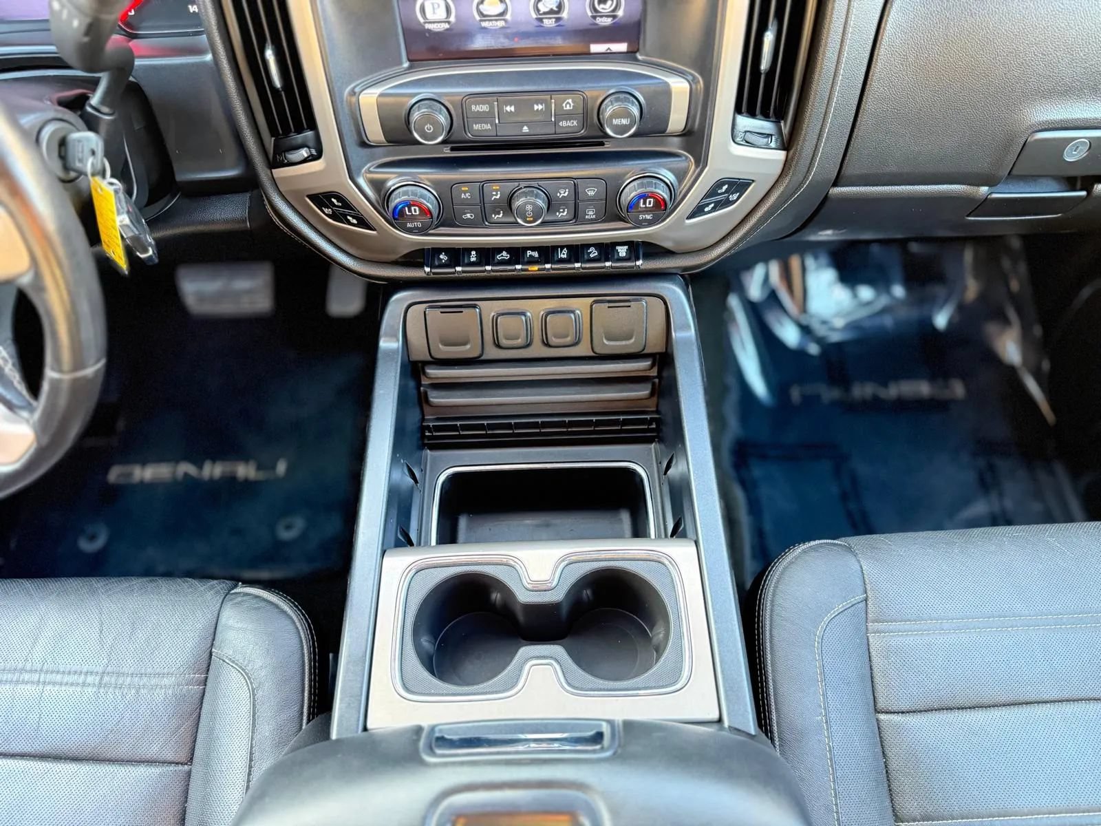 Used 2015 GMC Sierra 2500 Denali w/ Duramax Plus Package AWD/4WD image 17