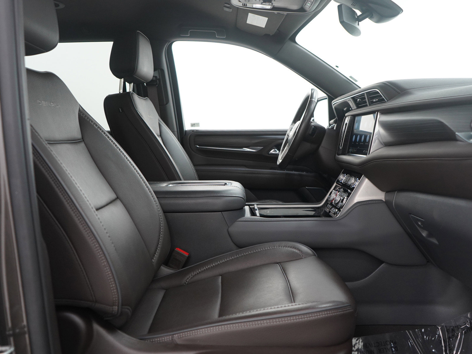 Used 2021 GMC Yukon XL Denali image 11