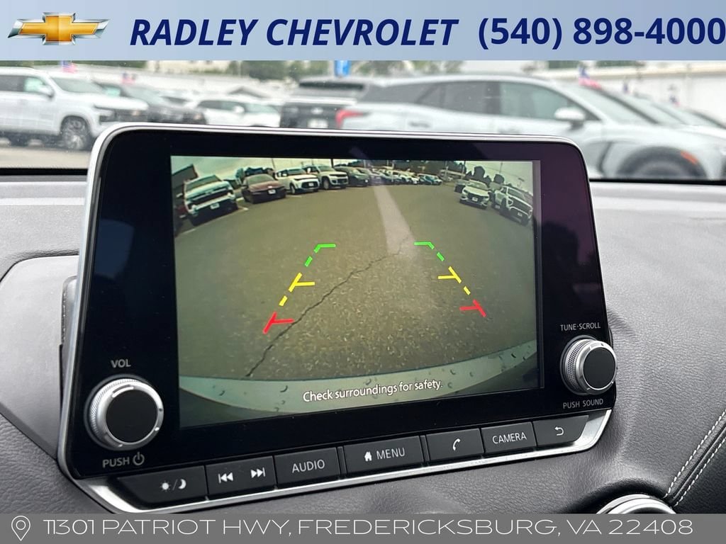 Used 2024 Nissan Sentra SV FWD image 17