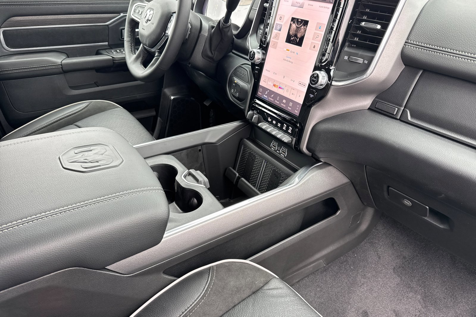 New 2026 RAM 3500 Laramie w/ Max Tow Package image 14