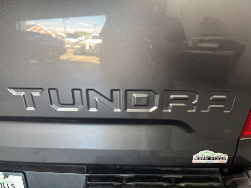 Used 2018 Toyota Tundra SR5 w/ SR5 Upgrade Package AWD/4WD image 49