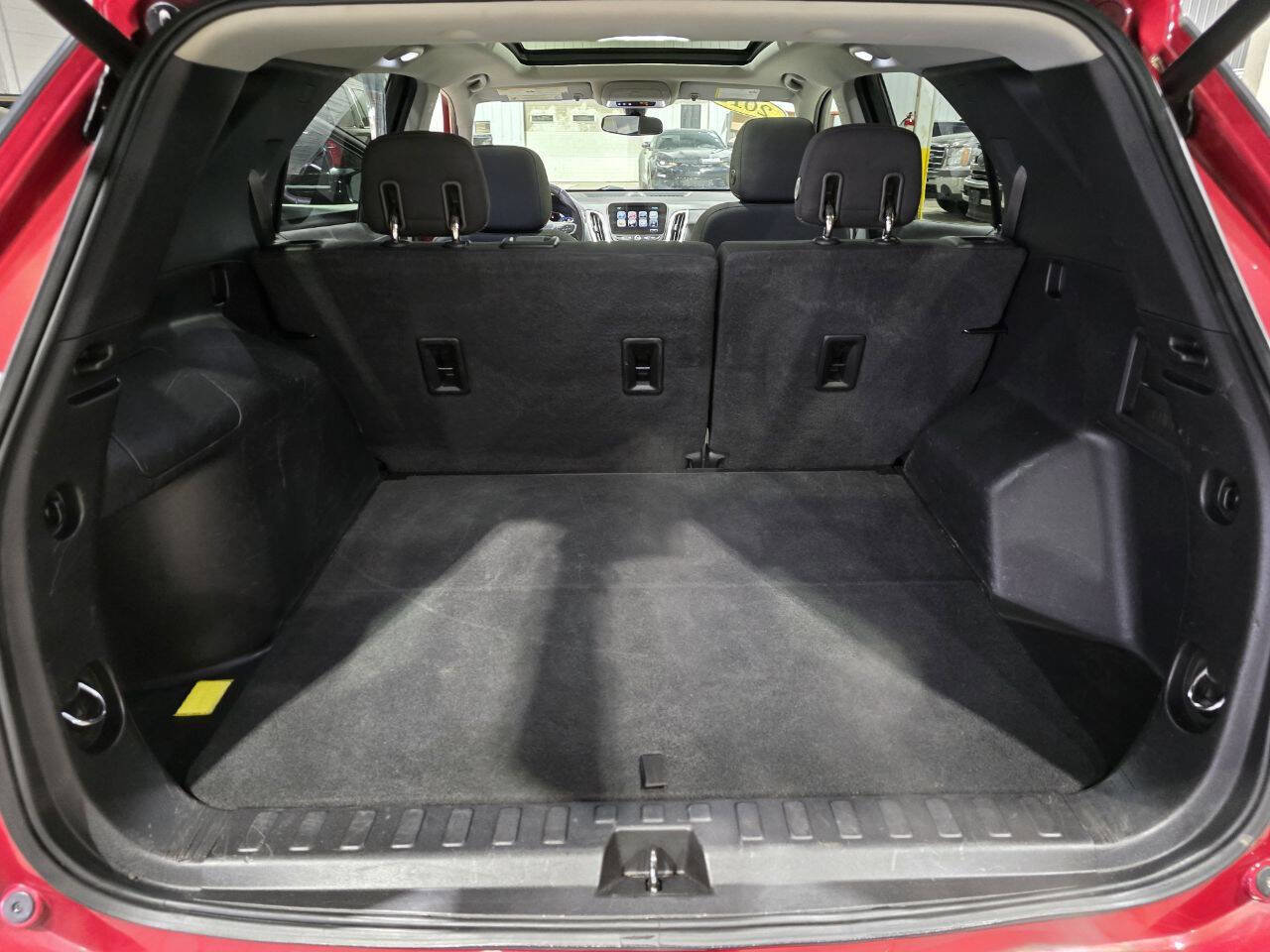 Used 2018 Chevrolet Equinox LT w/ Sun & Infotainment Package AWD/4WD image 30