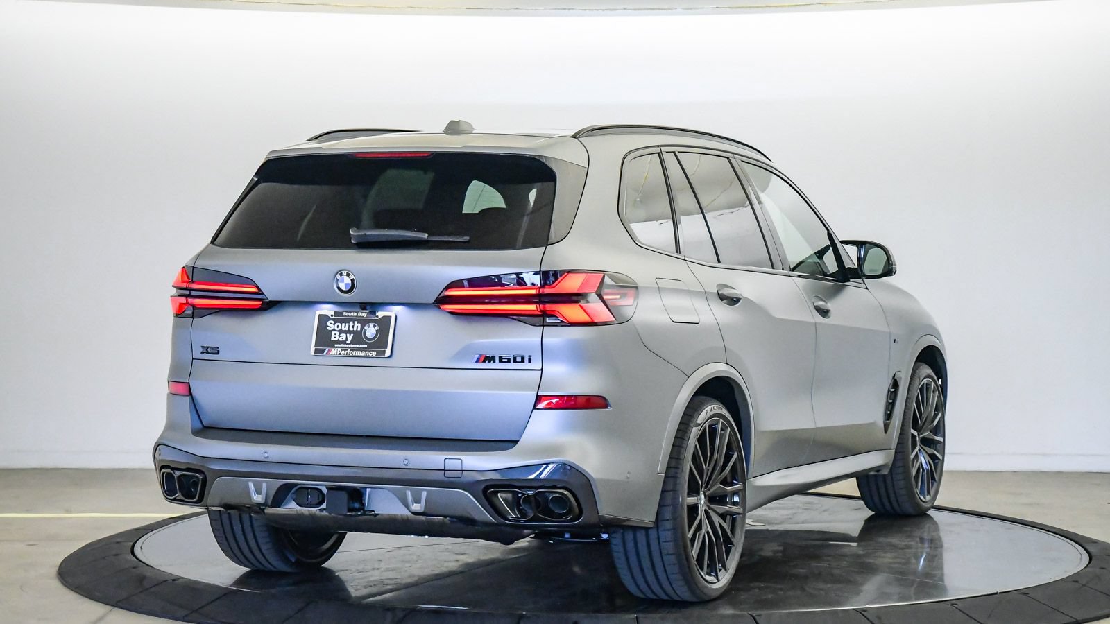 New 2026 BMW X5 M60i AWD/4WD image 5