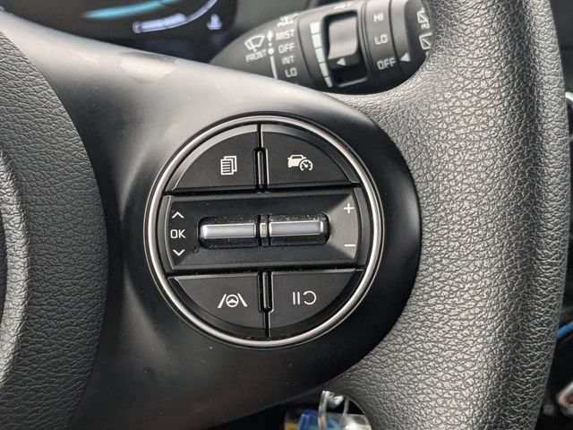 Certified 2025 Kia Soul LX w/ LX Technology Package FWD image 26