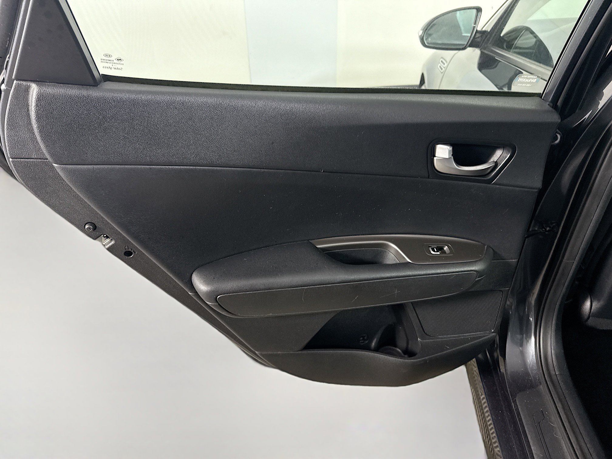 Used 2019 Kia Optima S w/ S Panoramic Sunroof Package image 26