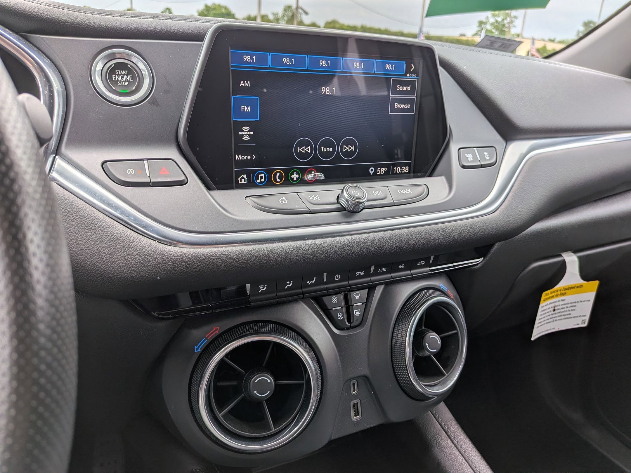 Used 2022 Chevrolet Blazer LT FWD image 13