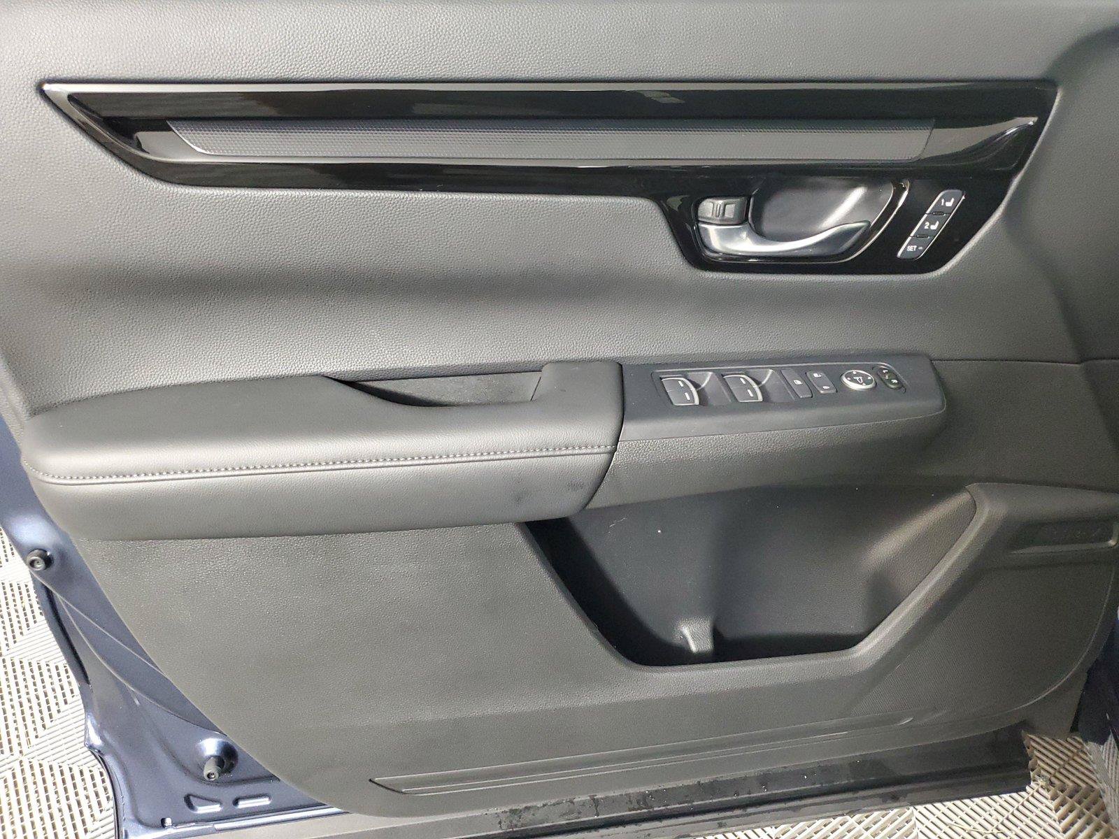 Used 2025 Honda CR-V EX-L image 18