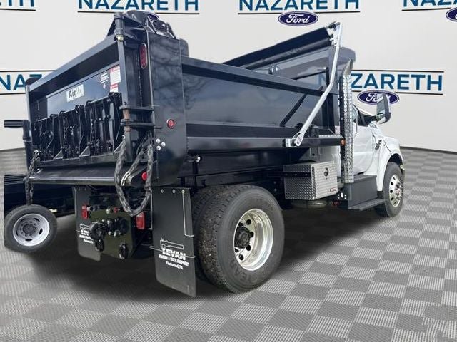New 2027 Ford F750 2WD Regular Cab Super Duty image 7