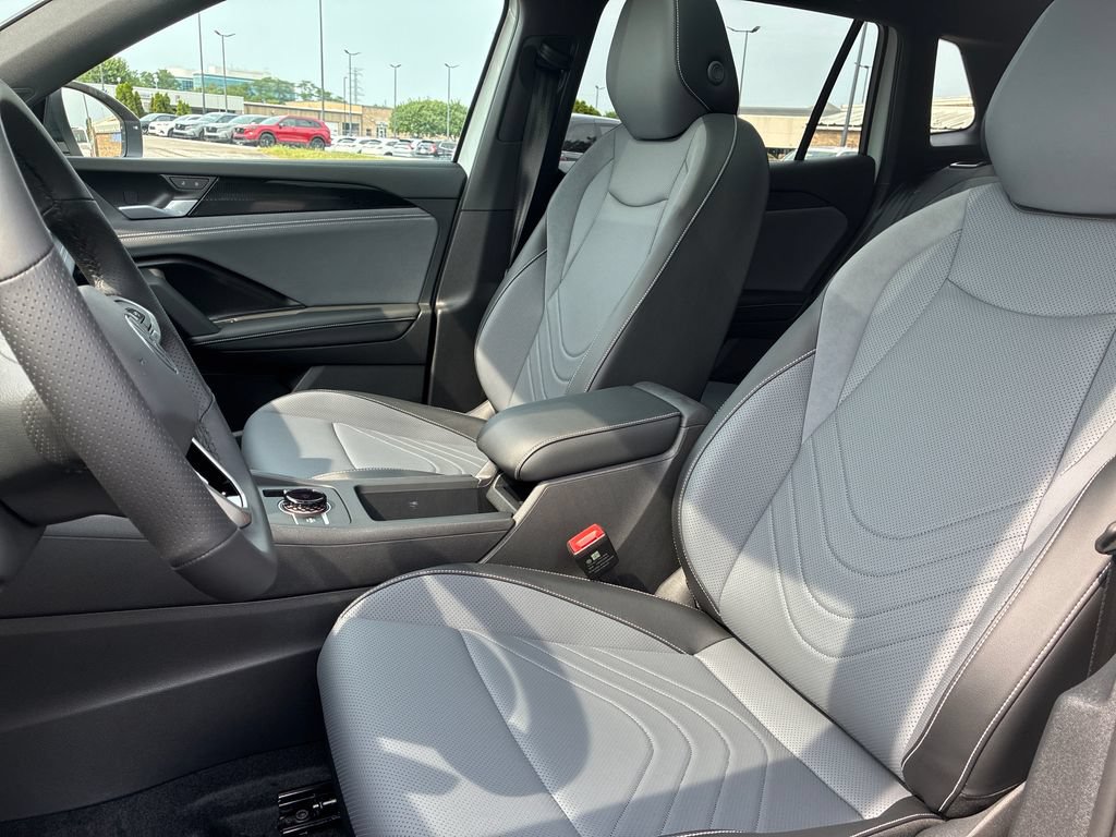 New 2026 Volkswagen Tiguan SE R-Line AWD/4WD image 11