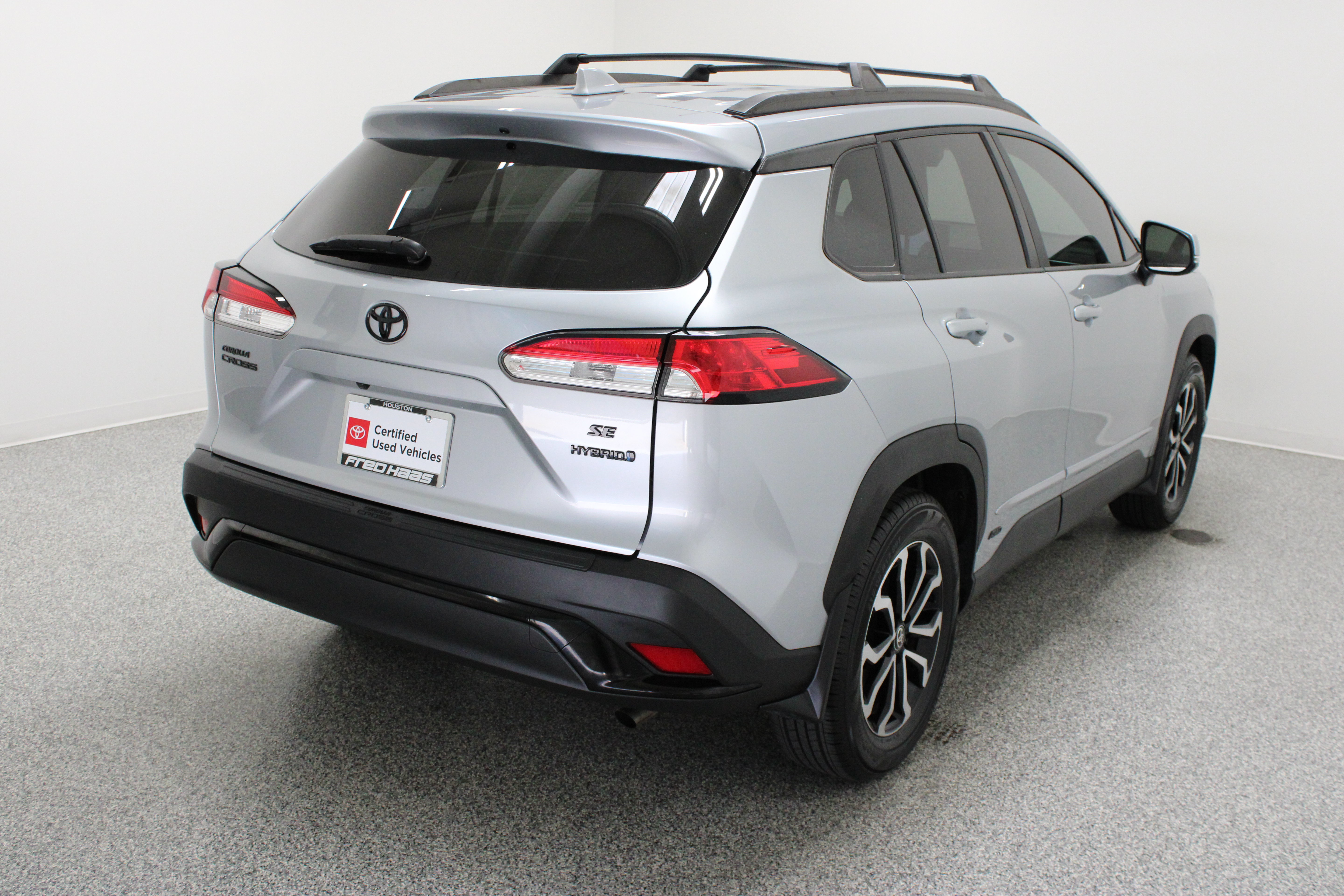 Certified 2024 Toyota Corolla Cross AWD Hybrid image 7