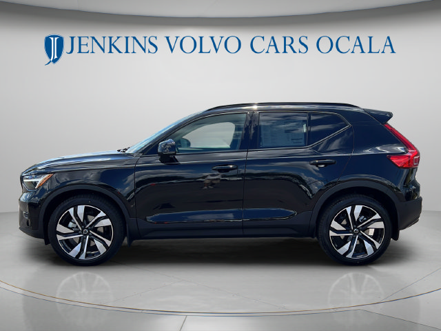 New 2026 Volvo XC40 B5 Plus w/ Climate Package AWD/4WD image 6