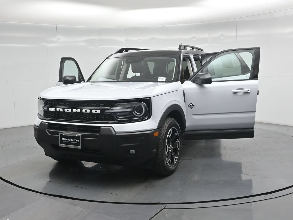 New 2026 Ford Bronco Sport Outer Banks AWD/4WD image 16