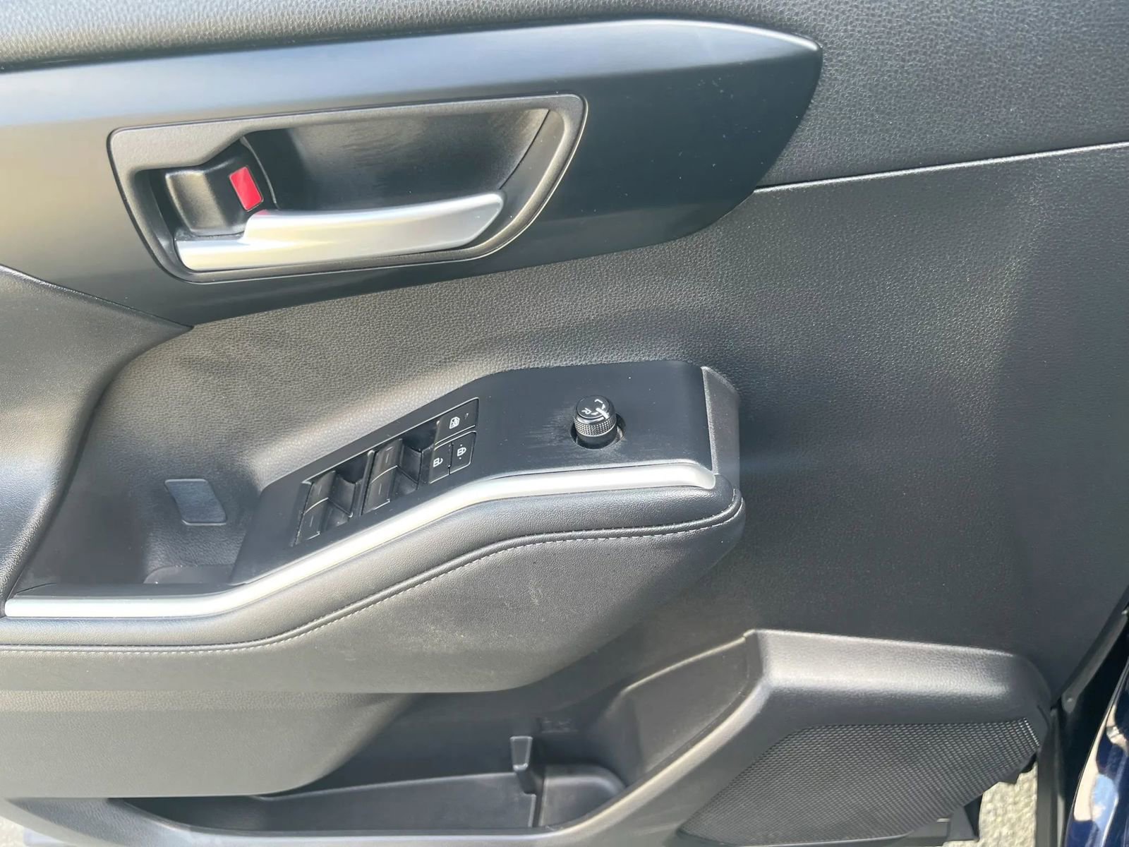 Used 2025 Toyota Highlander XSE image 15