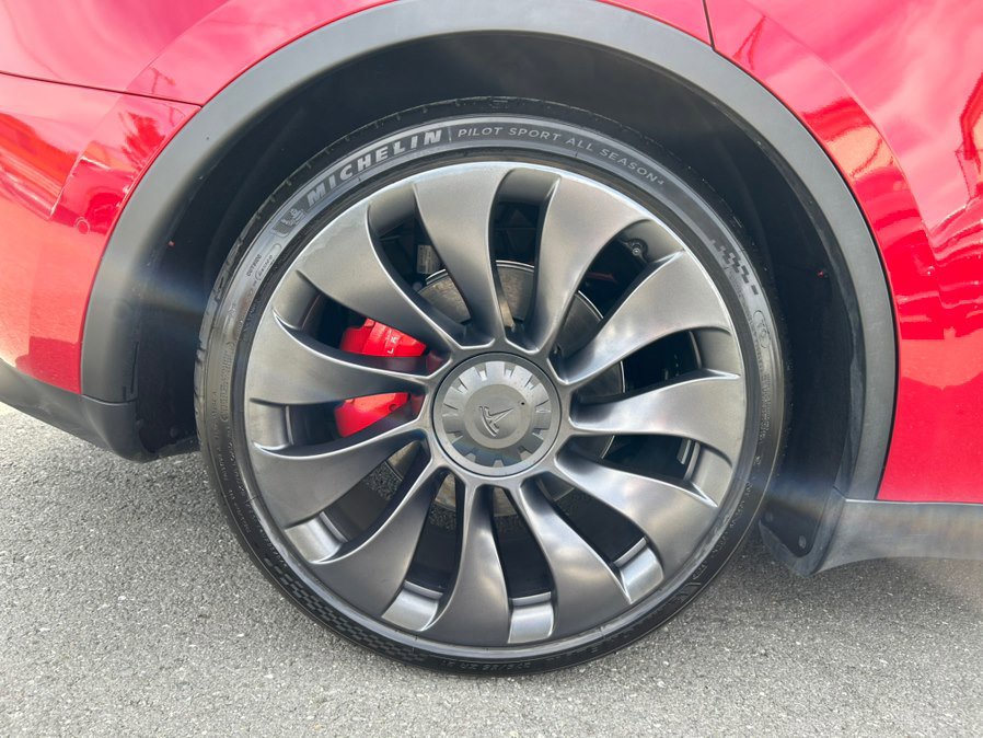 Used 2022 Tesla Model Y Performance image 60