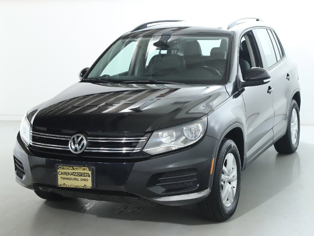 Used 2016 Volkswagen Tiguan S image 2