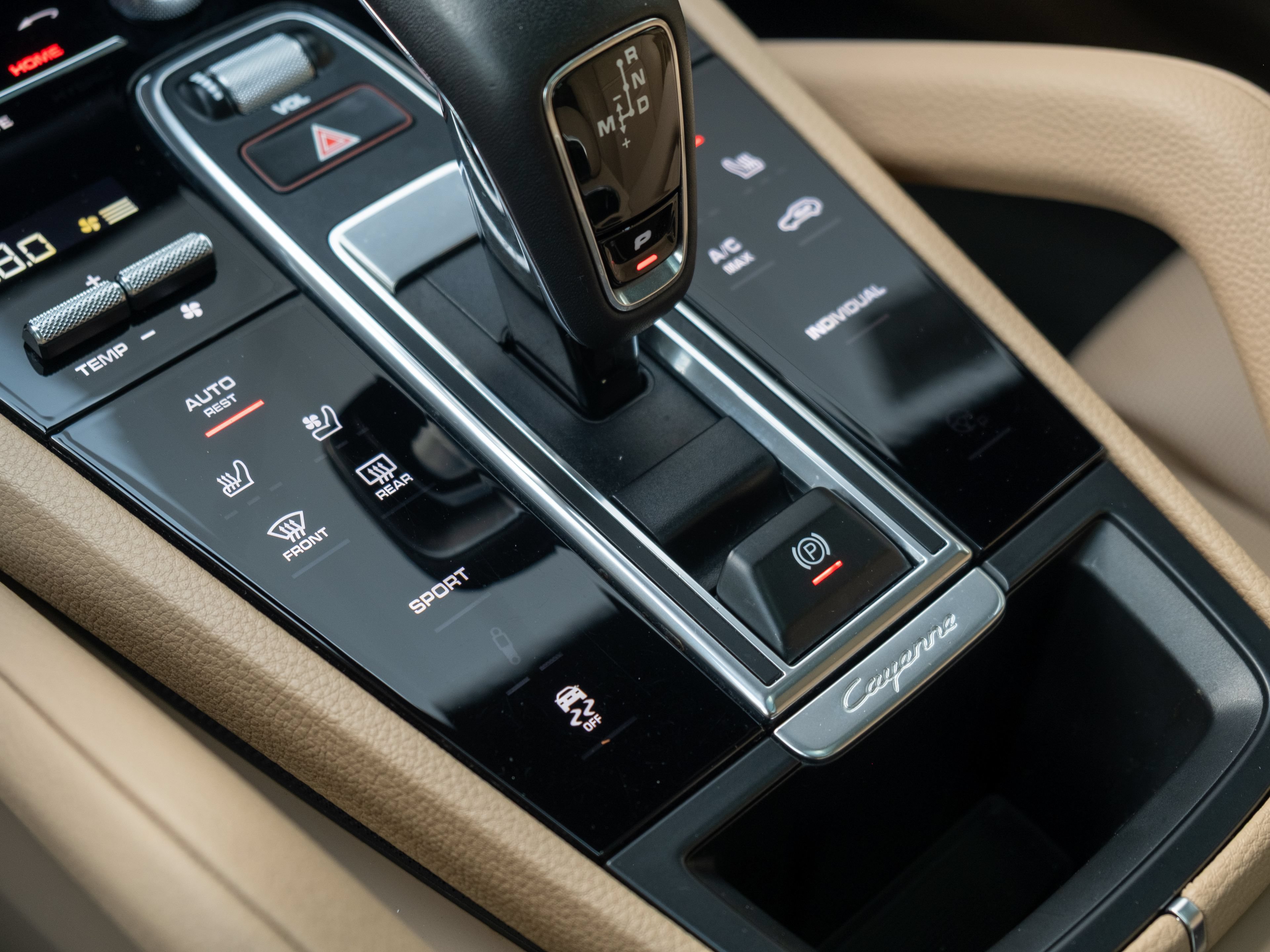 Certified 2023 Porsche Cayenne AWD/4WD image 35