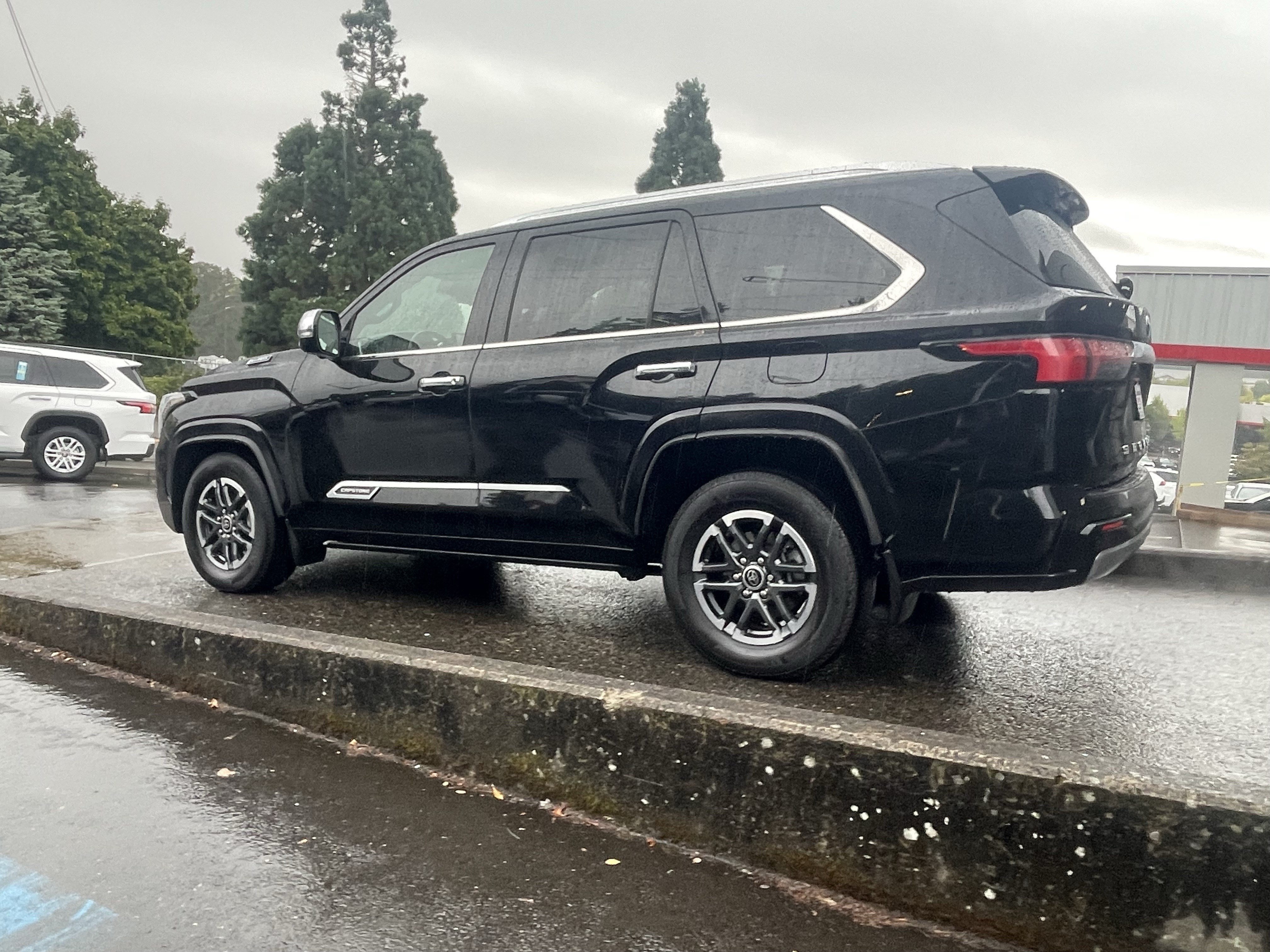 Certified 2023 Toyota Sequoia Capstone AWD/4WD image 6