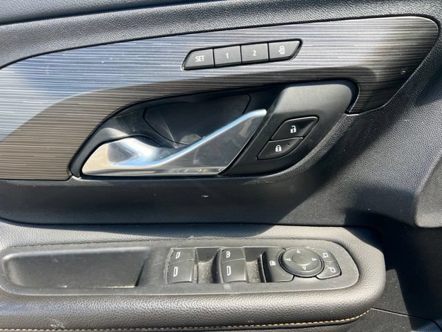 Used 2021 GMC Terrain SLT AWD/4WD image 17
