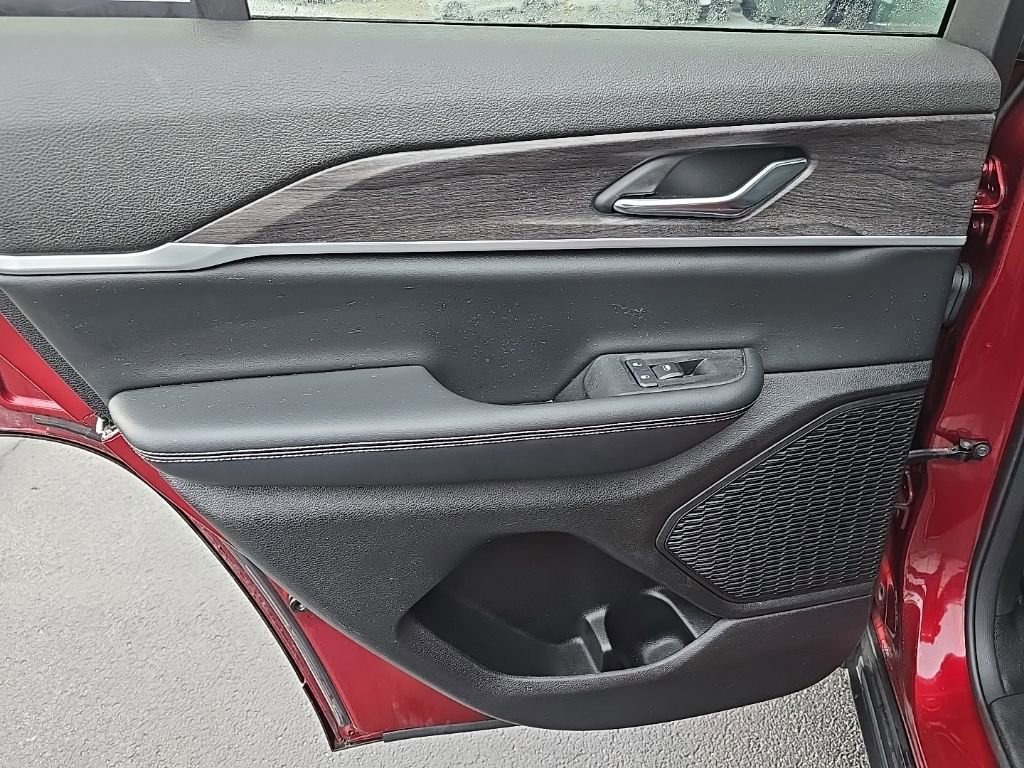 Used 2024 Jeep Grand Cherokee Limited AWD/4WD image 44