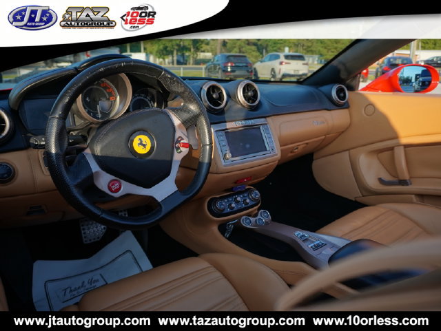 Used 2014 Ferrari California RWD image 20
