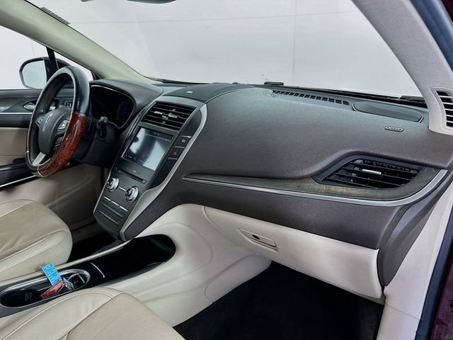 Used 2019 Lincoln MKC Reserve w/ MKC Climate Package image 28