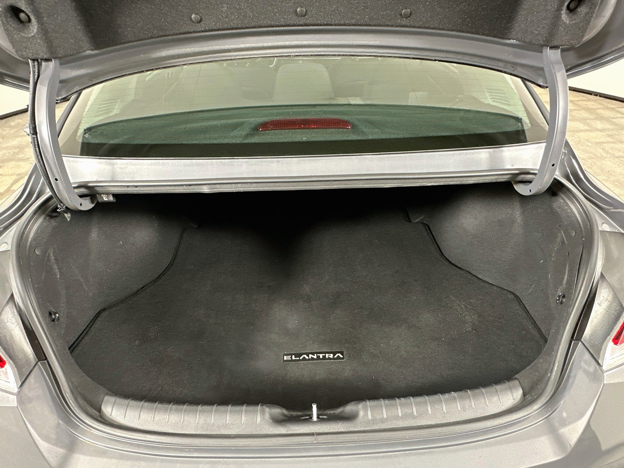 Used 2024 Hyundai Elantra SEL FWD image 28