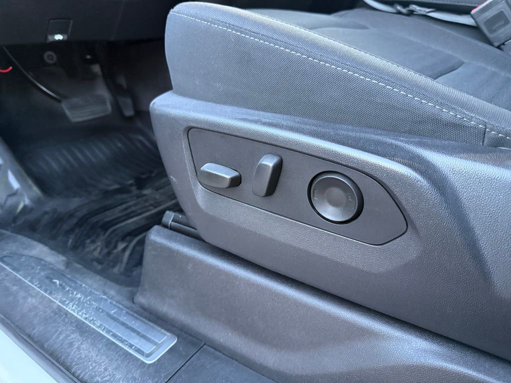 Used 2024 GMC Sierra 3500 SLE image 27