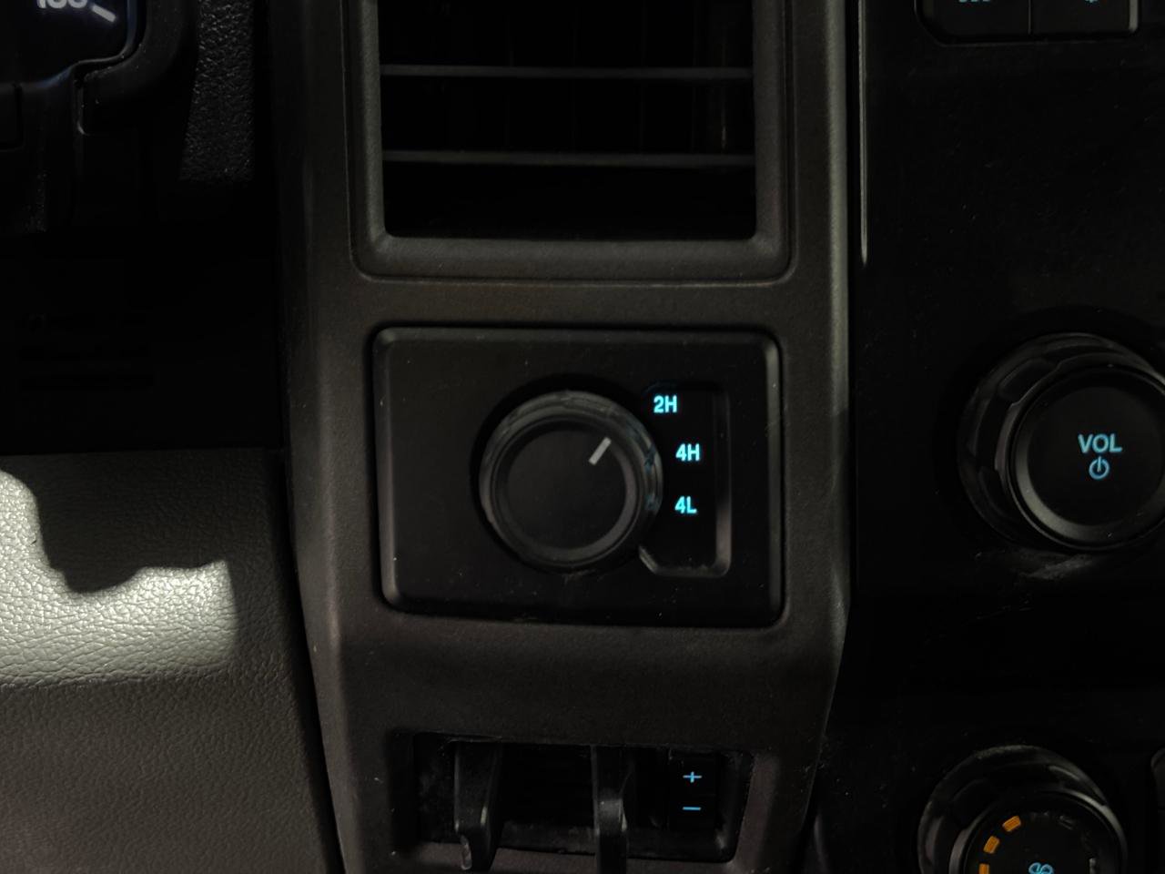 Used 2020 Ford F450 XL w/ Power Equipment Group image 8