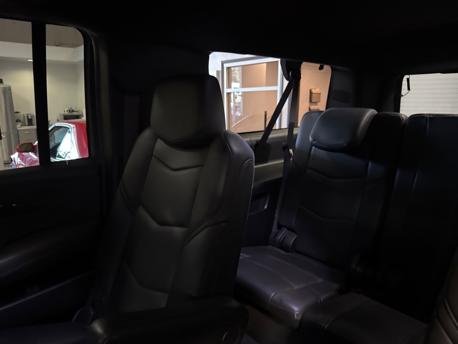 Used 2017 Cadillac Escalade ESV Platinum image 18