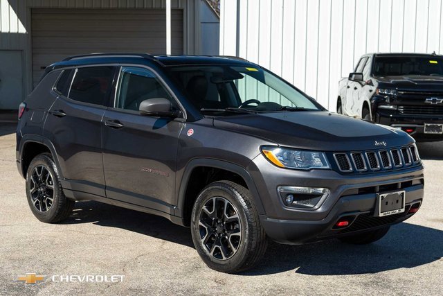Used 2020 Jeep Compass Trailhawk image 3