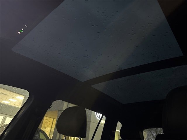 Used 2020 Volkswagen Tiguan SEL Premium R-Line image 20