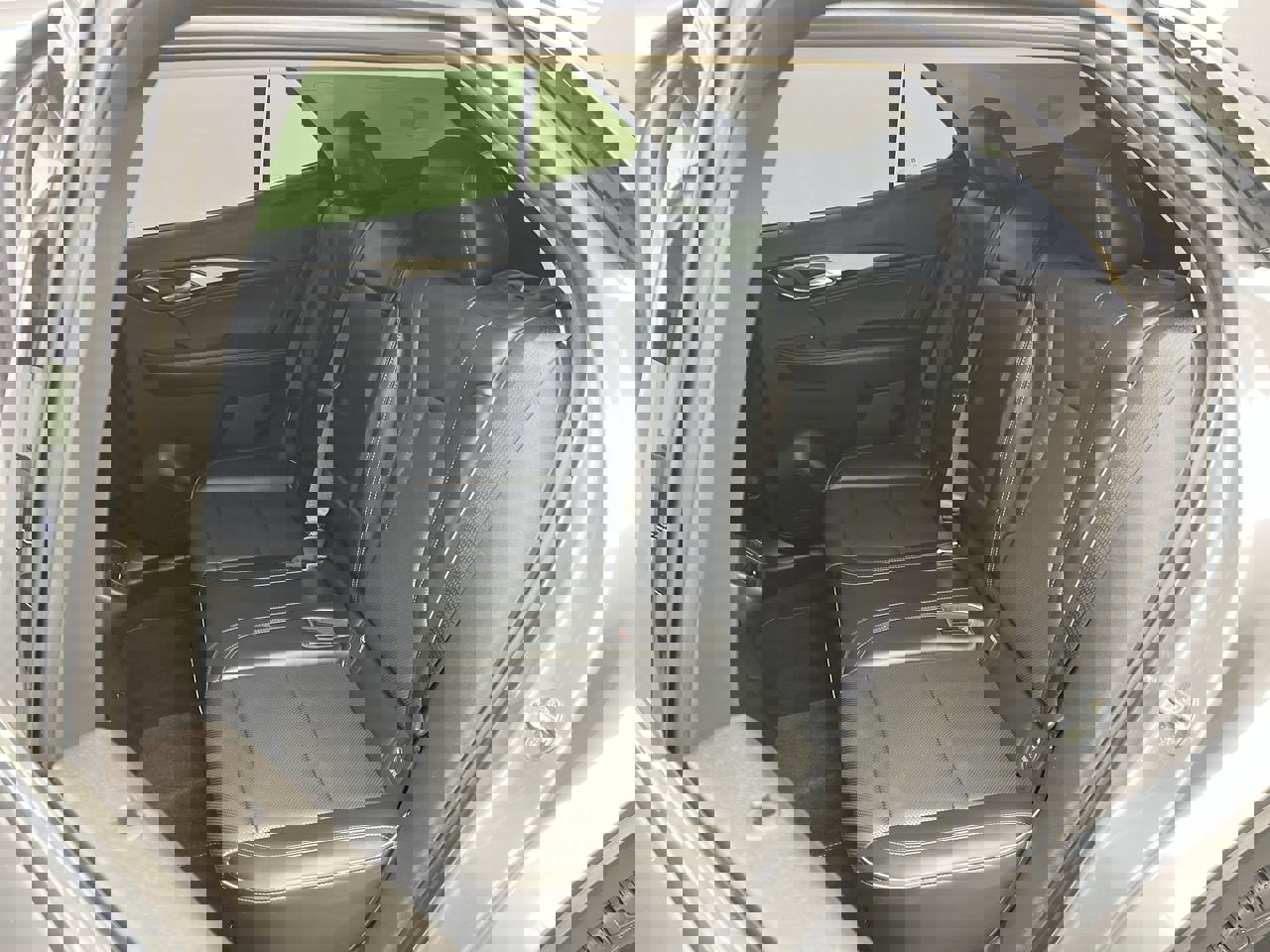 Certified 2022 Buick Envision Essence w/ Technology Package I image 12