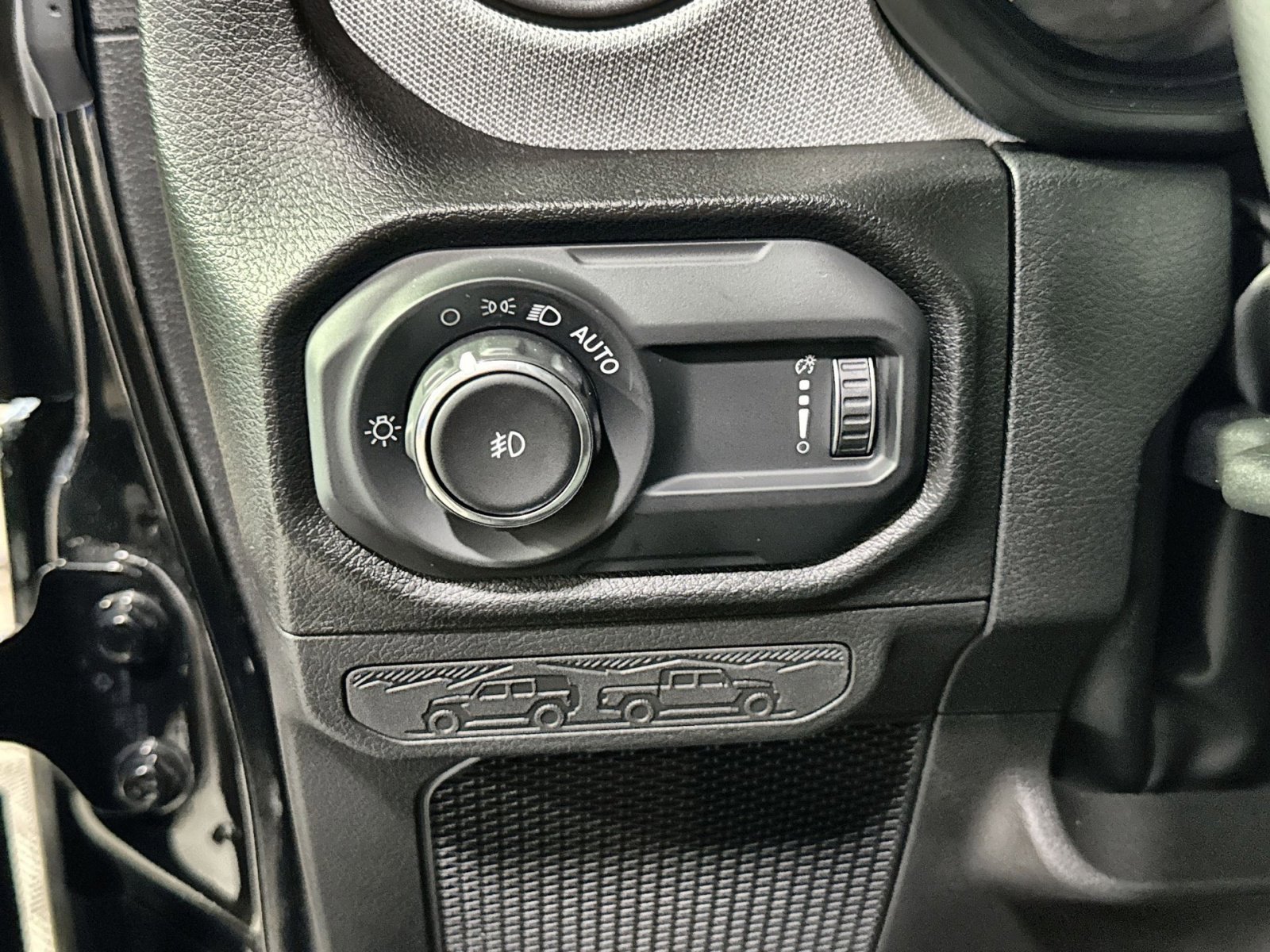 Used 2024 Jeep Wrangler Sport S image 17