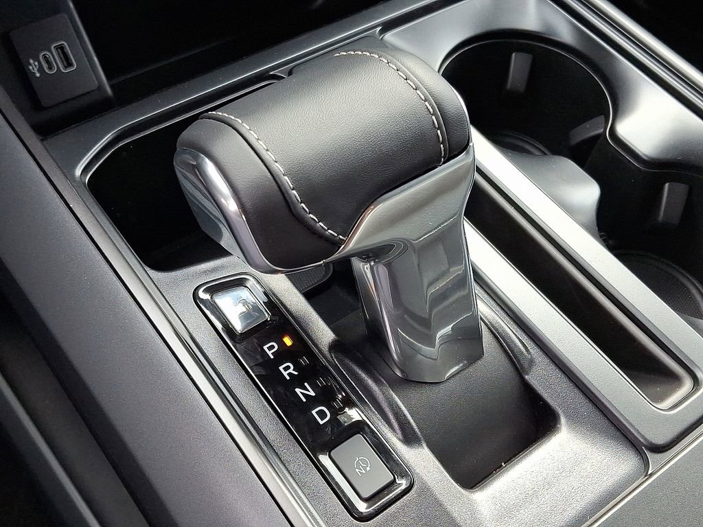 New 2025 Ford F150 Lightning XLT image 11