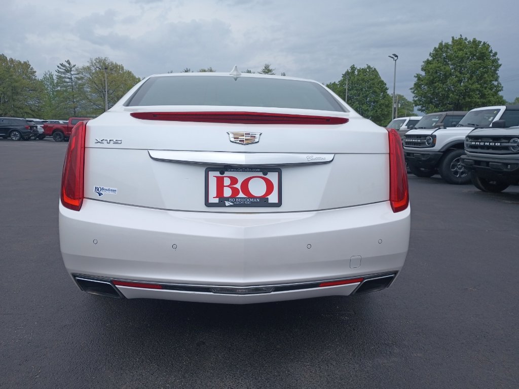 Used 2016 Cadillac XTS Luxury w/ Driver Awareness Package image 6