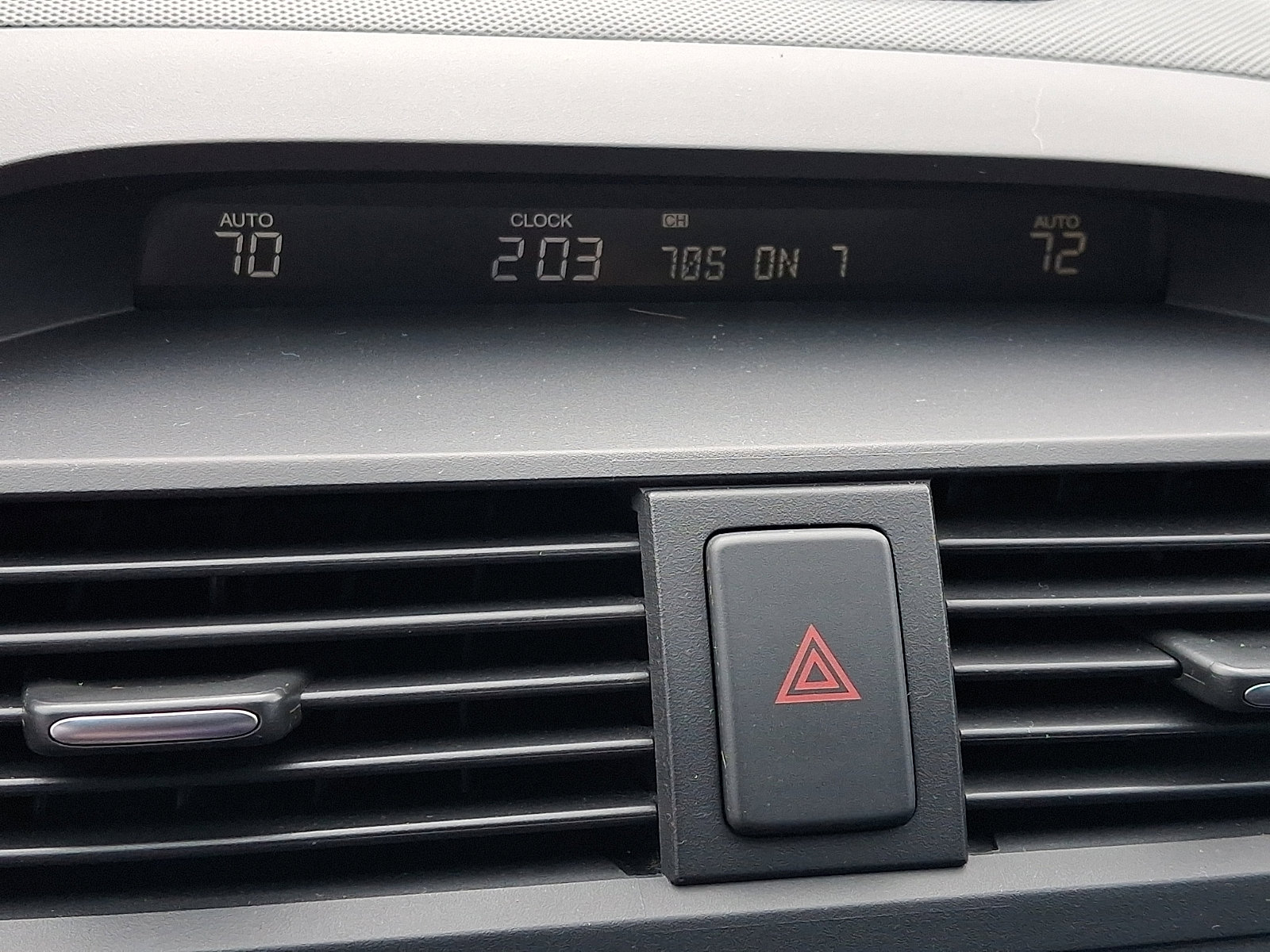 Used 2004 Acura TL image 19