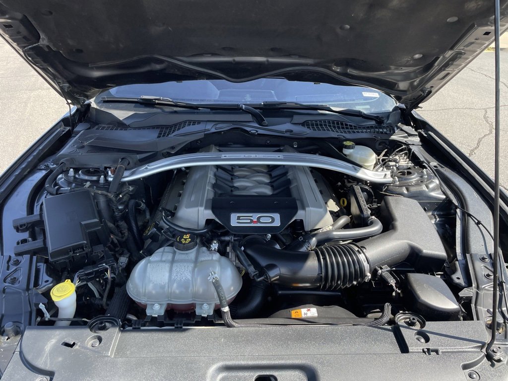 Used 2017 Ford Mustang GT Premium w/ GT Performance Package image 28