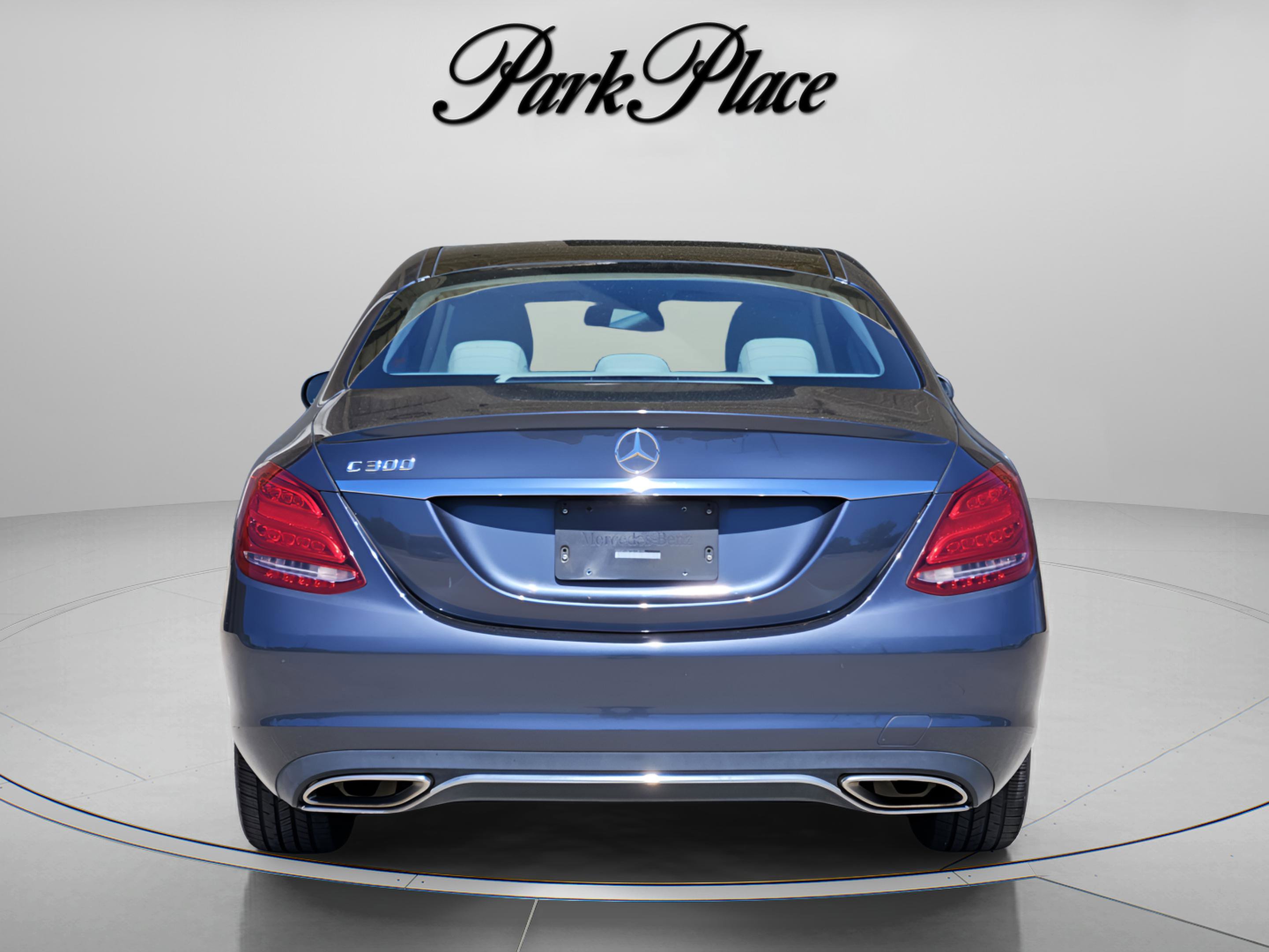 Used 2016 Mercedes-Benz C 300 Sedan image 4