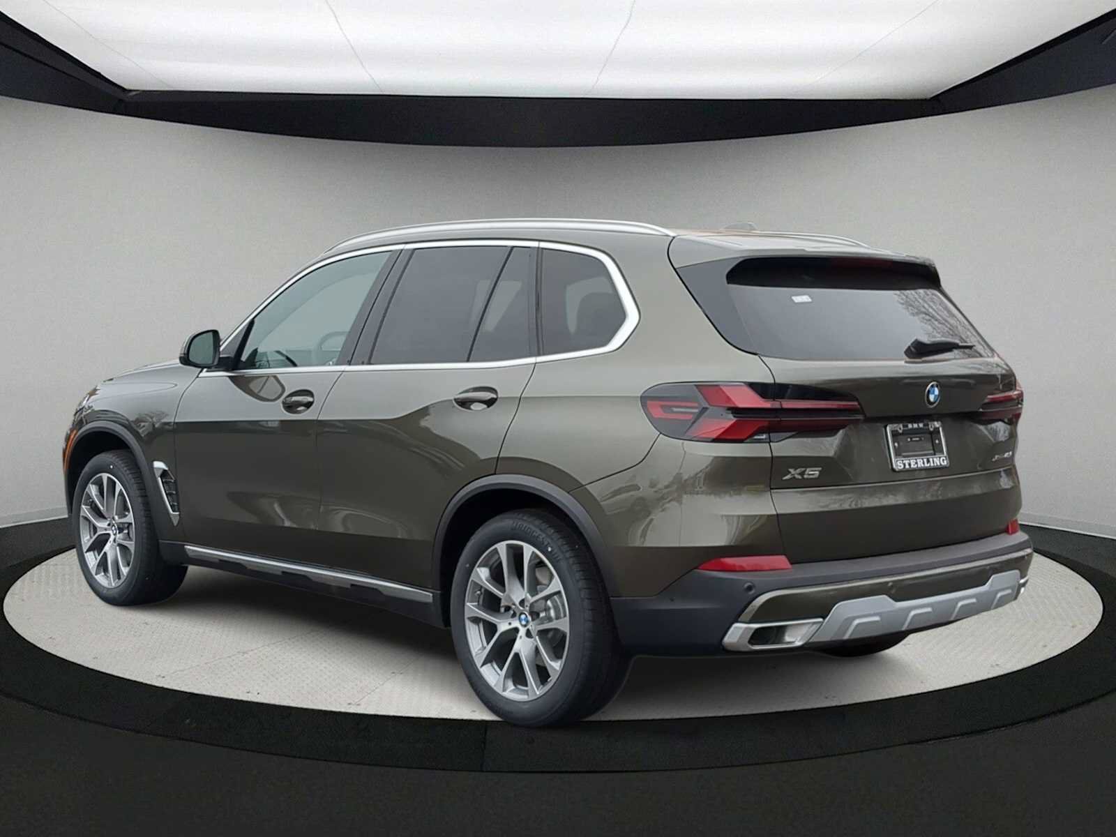 Used 2026 BMW X5 xDrive40i w/ Executive Package AWD/4WD image 6