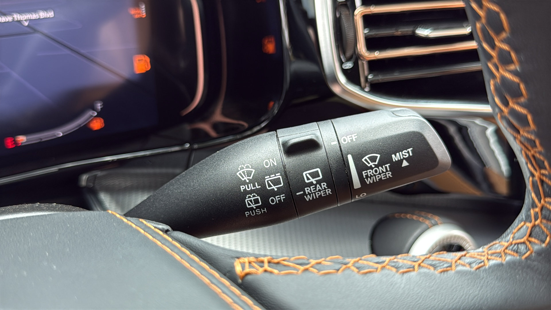 Used 2023 Jeep Grand Wagoneer Series III AWD/4WD image 17