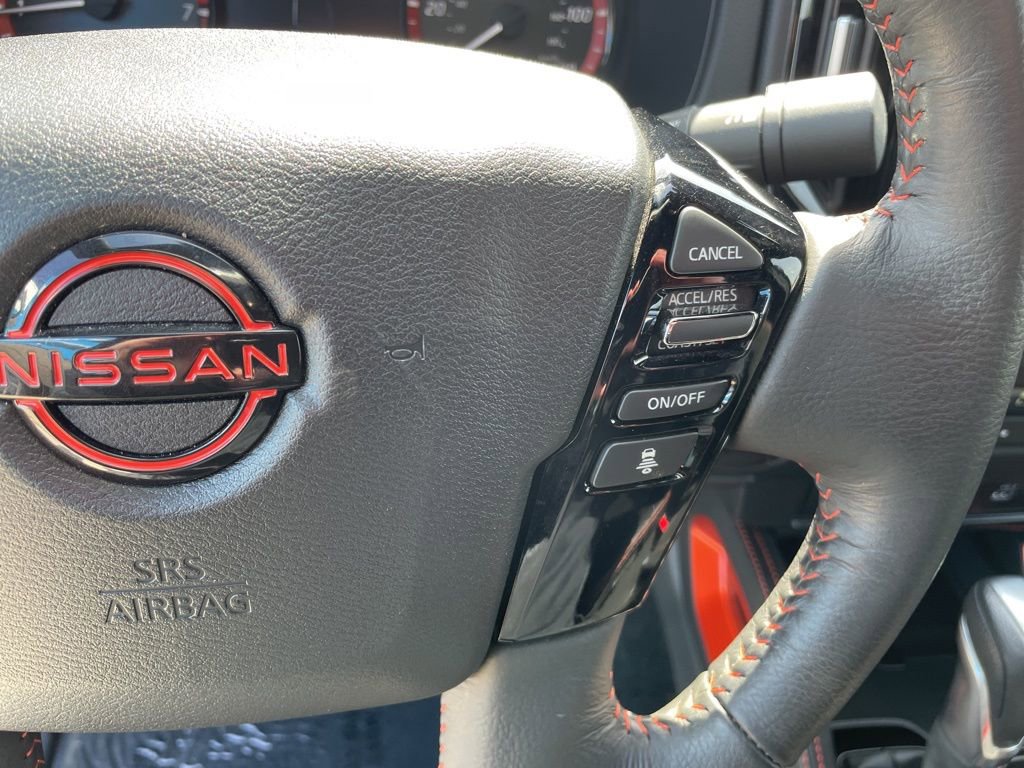 Used 2025 Nissan Frontier PRO-4X AWD/4WD image 14