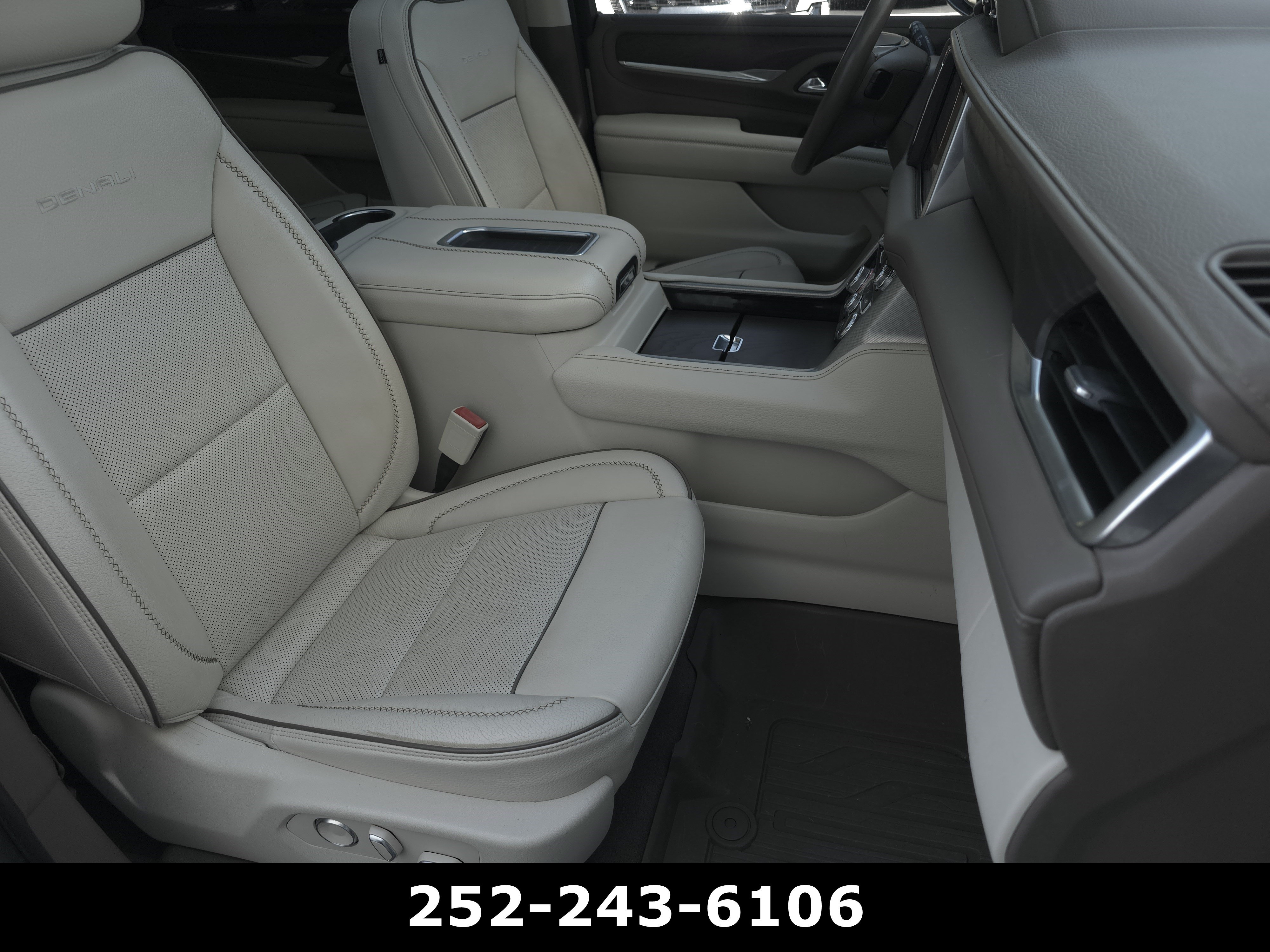 Used 2021 GMC Yukon Denali w/ Denali Premium Package AWD/4WD image 45
