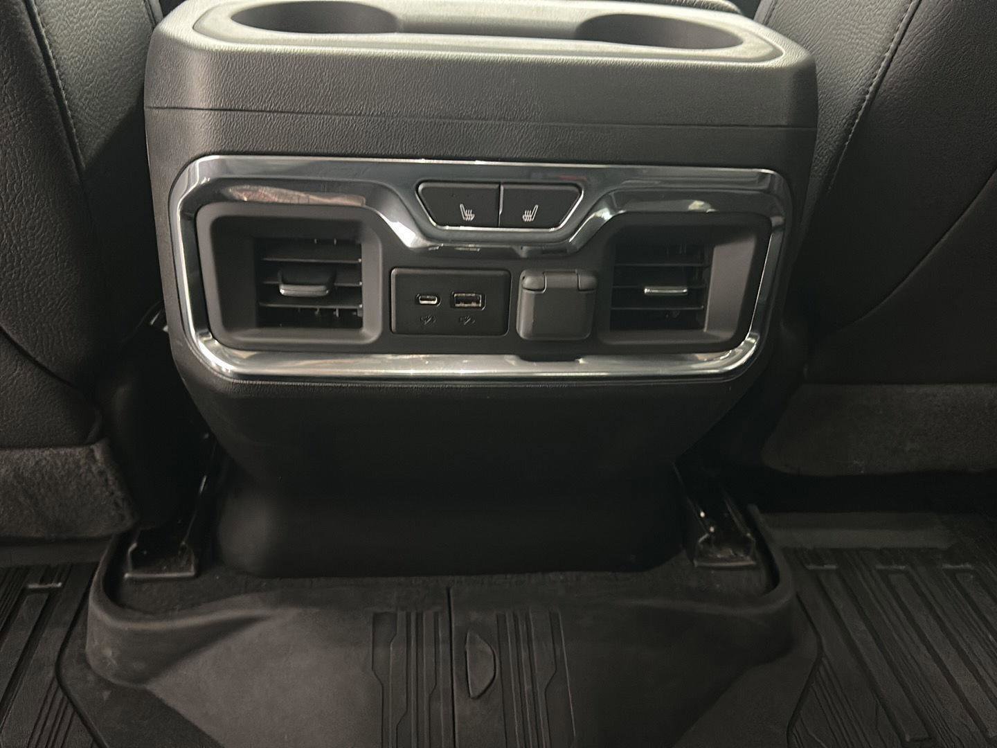 Used 2021 GMC Sierra 2500 Denali w/ Denali Ultimate Package image 24