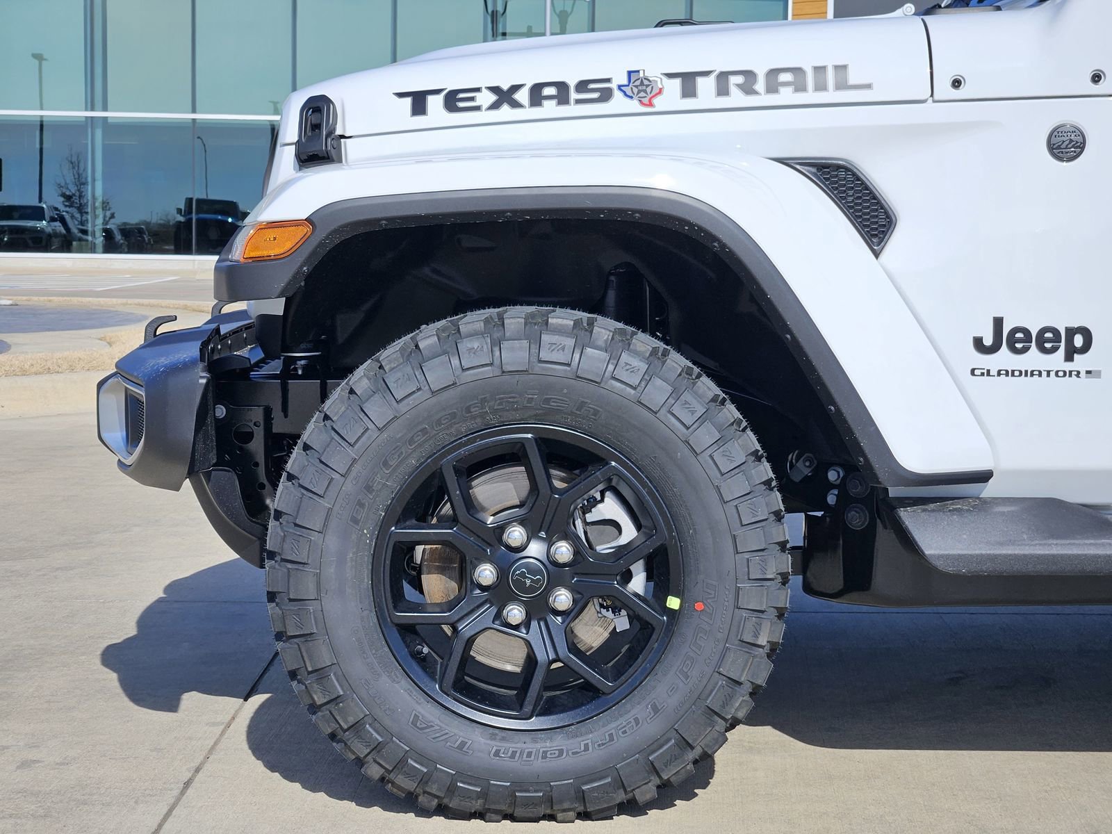 New 2026 Jeep Gladiator Mojave AWD/4WD image 11