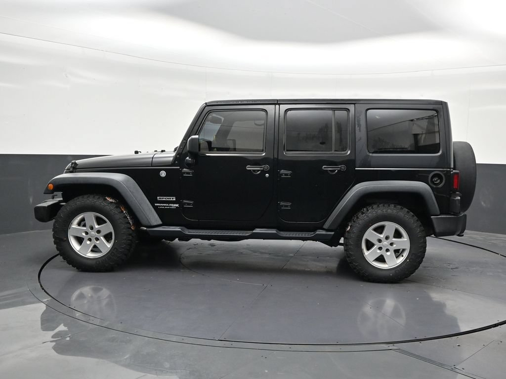 Used 2018 Jeep Wrangler Unlimited Sport S AWD/4WD image 2