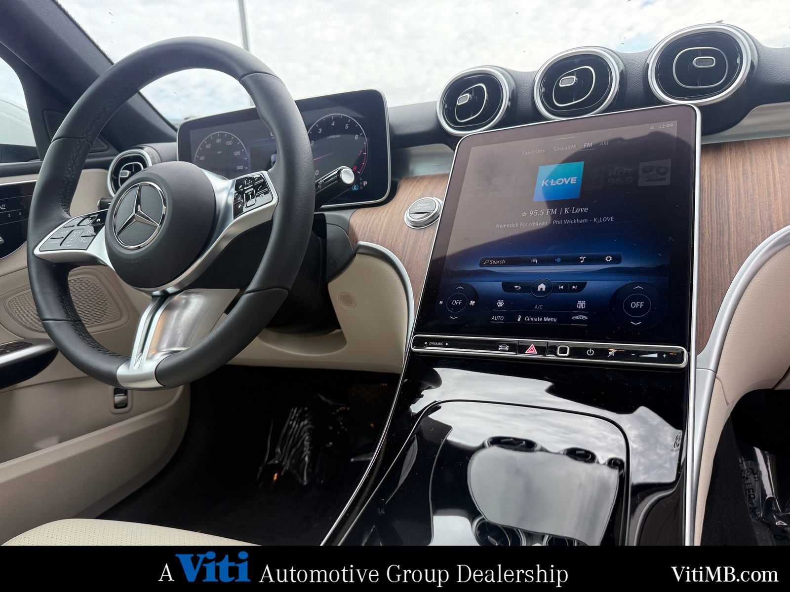 Certified 2023 Mercedes-Benz C 300 4MATIC Sedan image 31