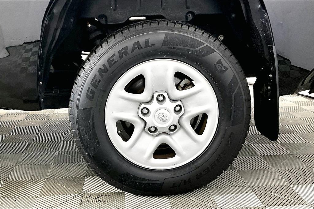 Used 2021 Toyota Tundra SR5 image 8