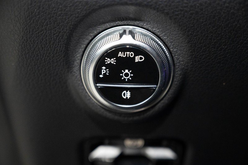Certified 2024 Mercedes-Benz CLE 300 4MATIC Coupe image 21