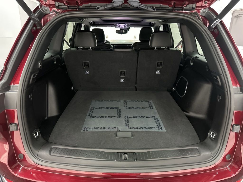 Used 2024 Jeep Grand Cherokee Limited 4xe image 40